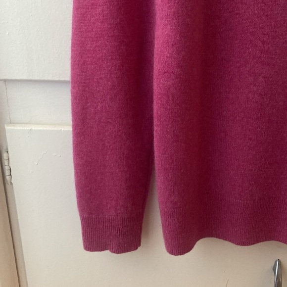 Saks Fifth Avenue cashmere sweater - Picture 13 of 16